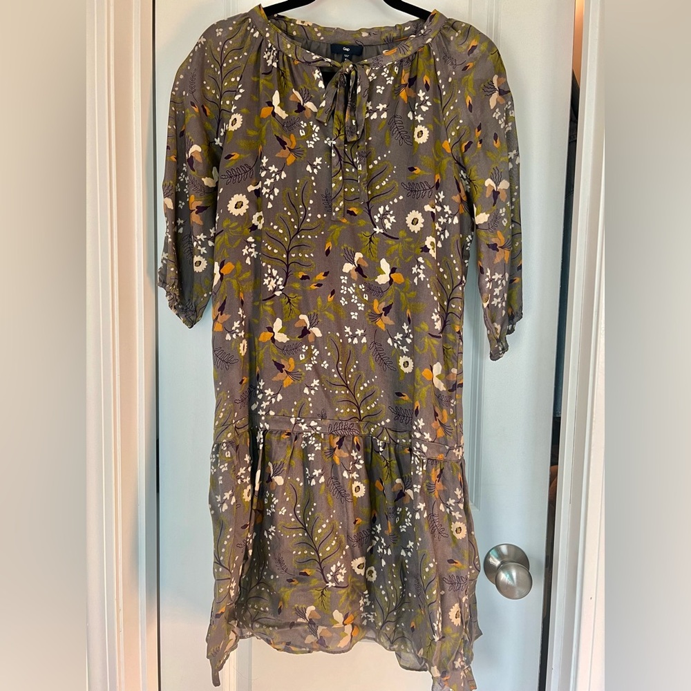 Floral Dress, The Gap,
Size XS